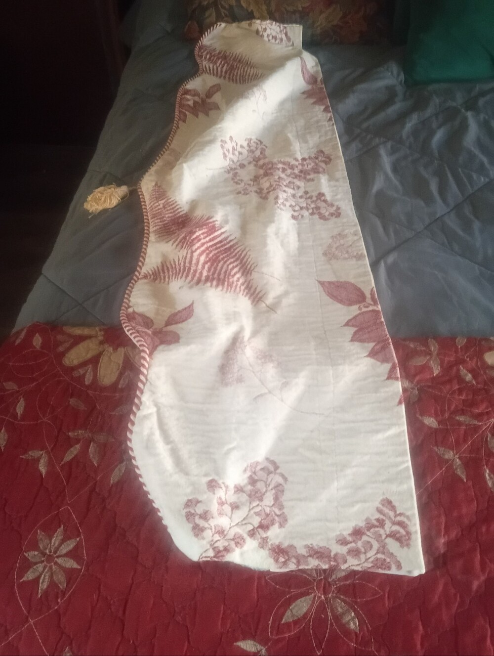 Elegant Cream And Red Floral Valance